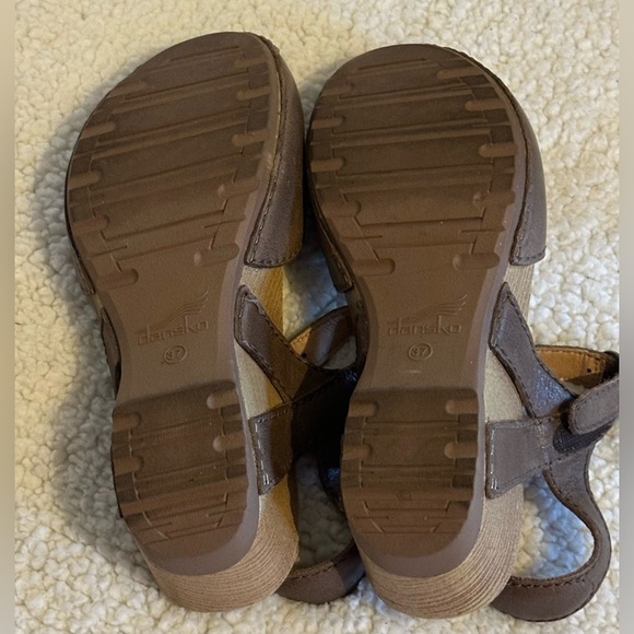 Dansko Women’s Brown Tiffani Wedge Sandal size 37 Lightweight with Buckle - Picture 5 of 8
